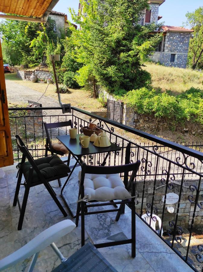 Vitina'S Little House Hotel Exterior photo